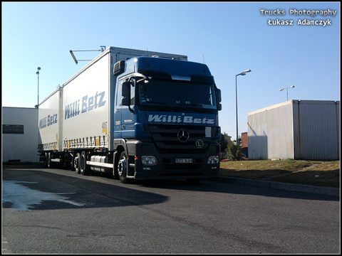 Mercedes-Benz Actros 2544