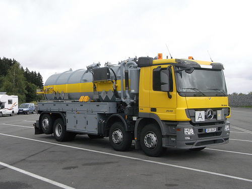 Mercedes-Benz Actros 2548