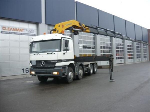 Mercedes-Benz Actros 3240