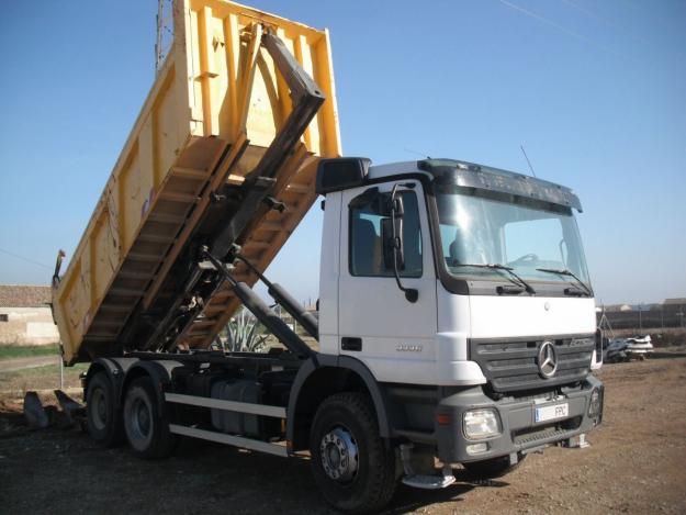 Mercedes-Benz Actros 3336