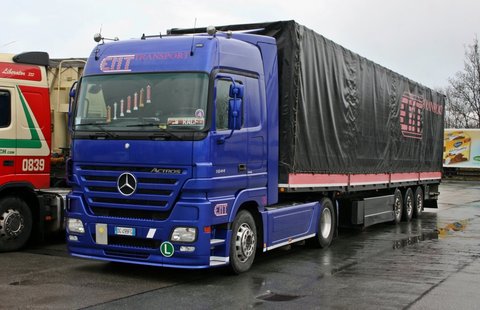 Mercedes-Benz Actros MP2 1844