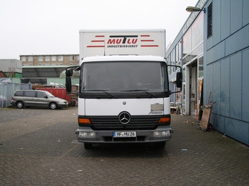 Mercedes-Benz Atego 818