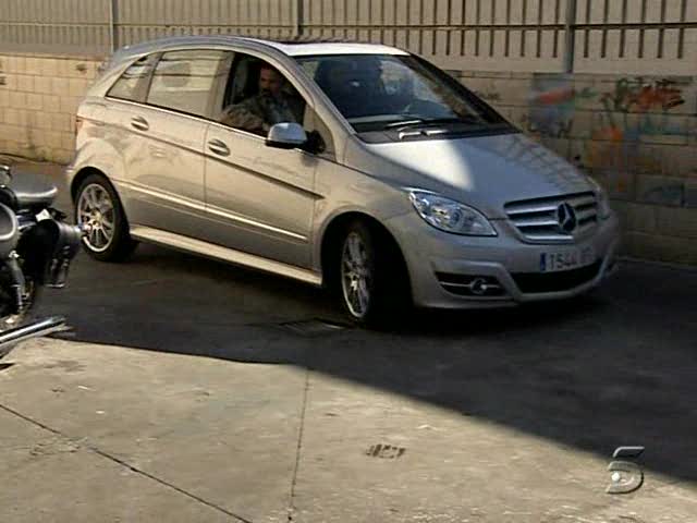 Mercedes-Benz B 220