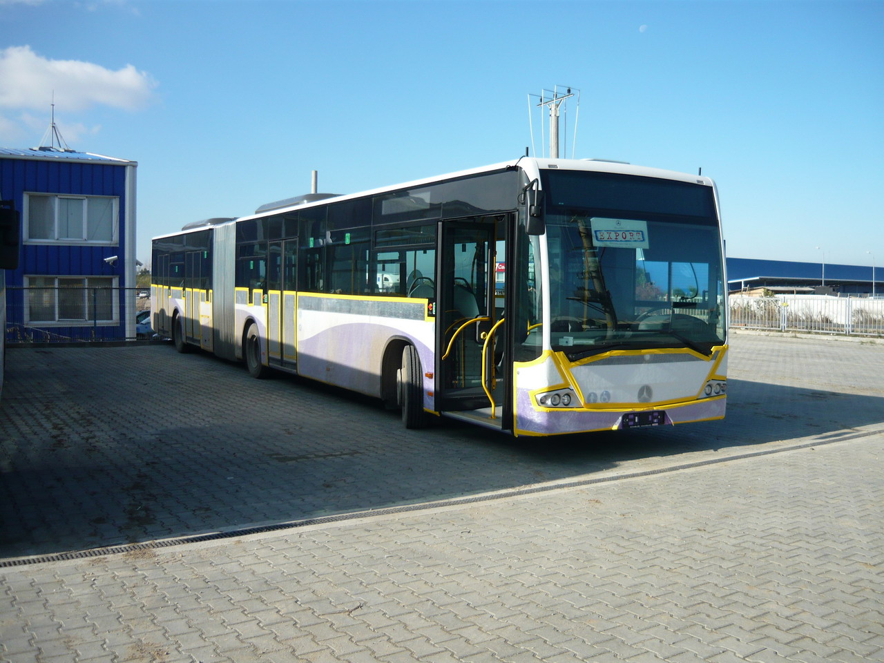 Mercedes-Benz Conecto