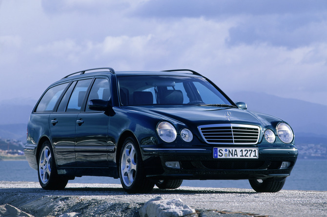 Mercedes-Benz E 230 Classic Wagon