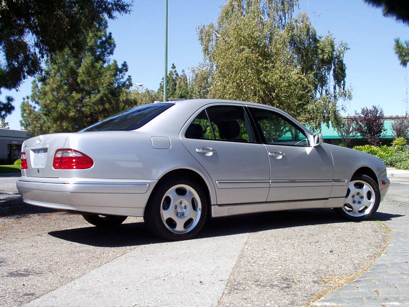 Mercedes-Benz E 430