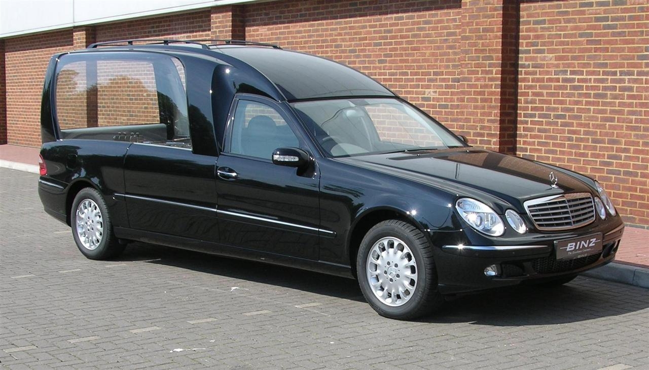 Mercedes-Benz E hearse