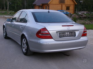 Mercedes-Benz E270