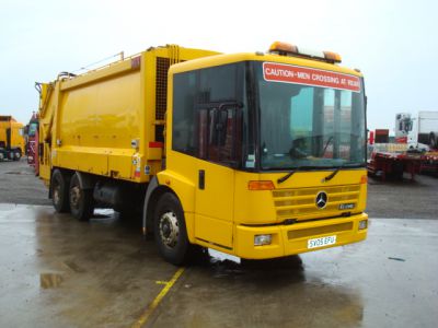 Mercedes-Benz Econic 2633