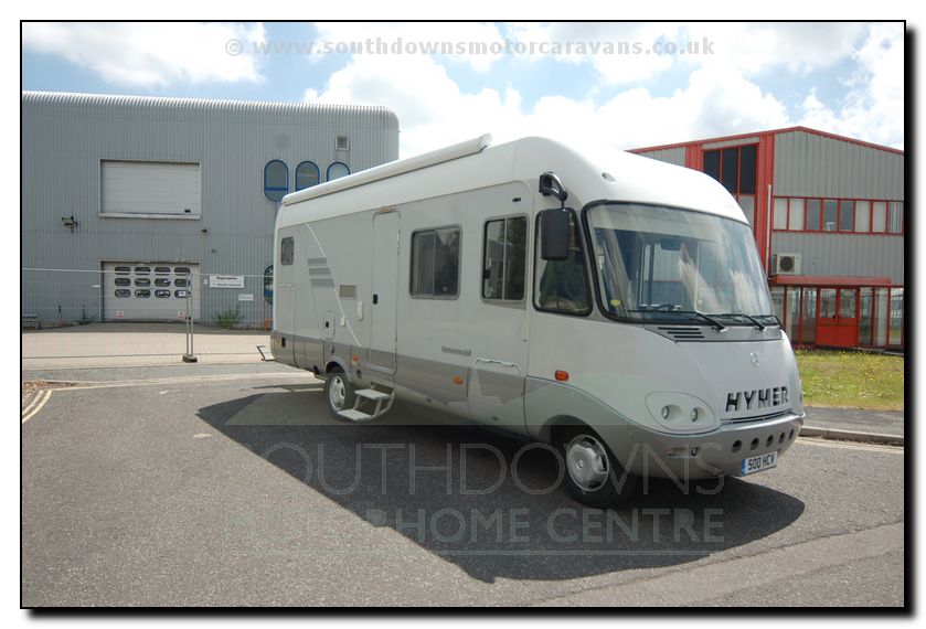 Mercedes-Benz Hymer S740