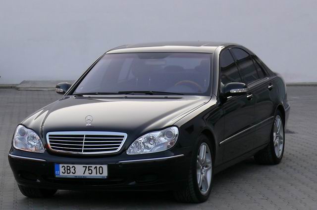 Mercedes-Benz S 400