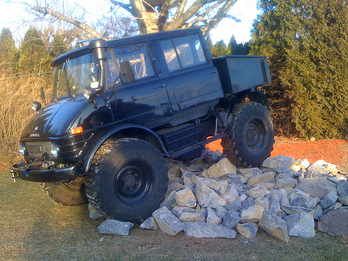 Mercedes-Benz Unimog 406