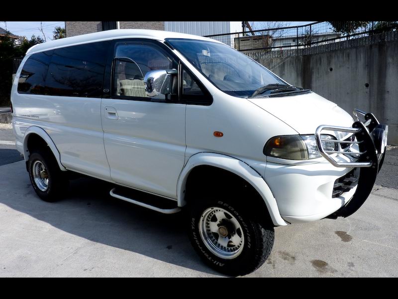 Mitsubishi Delica Space Gear