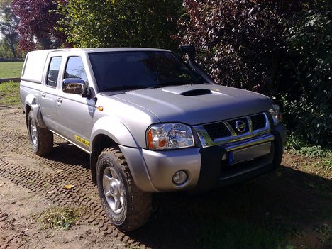 Nissan Navara 2WD DC CC 25D