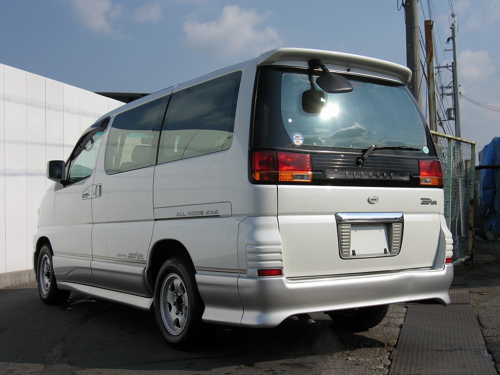 Nissan Elgrand Highway Star