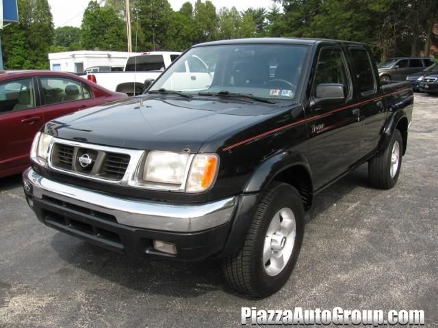 Nissan Frontier SE V6 Crew Cab