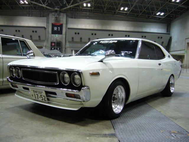 Nissan Laurel