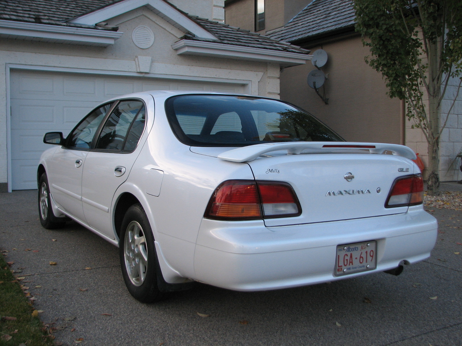 Nissan Maxima GLE