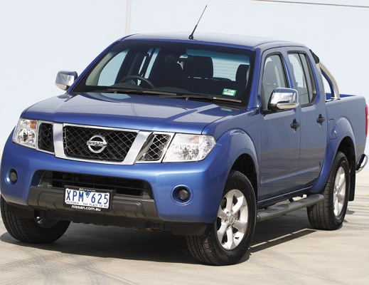 Nissan Navara 25 4WD AT Diesel