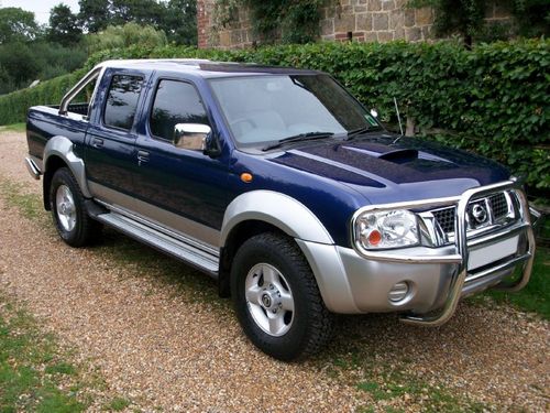 Nissan Navara 25 D22