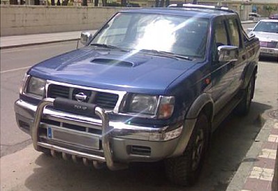 Nissan Navara 25TDi