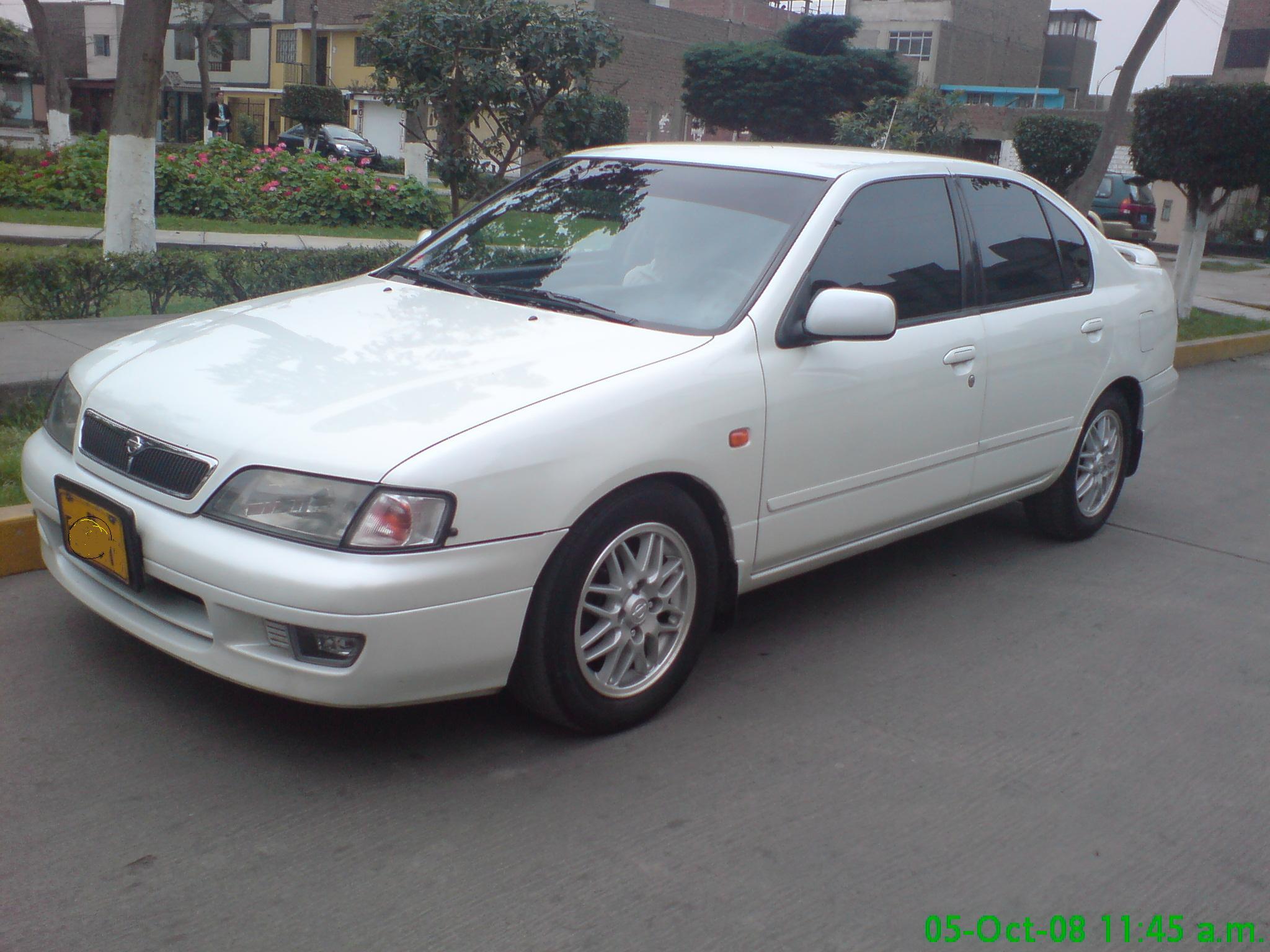 Nissan Primera GXE