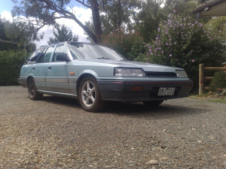 Nissan Skyline GXE Wagon