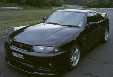 Nissan Skyline R33