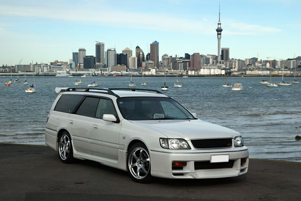 Nissan Stagea