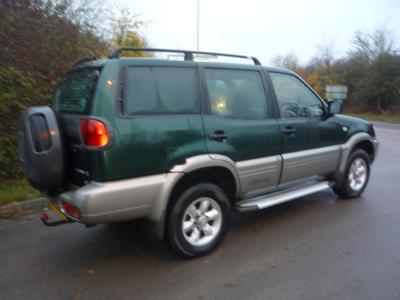 Nissan Terrano 30 SE-V6