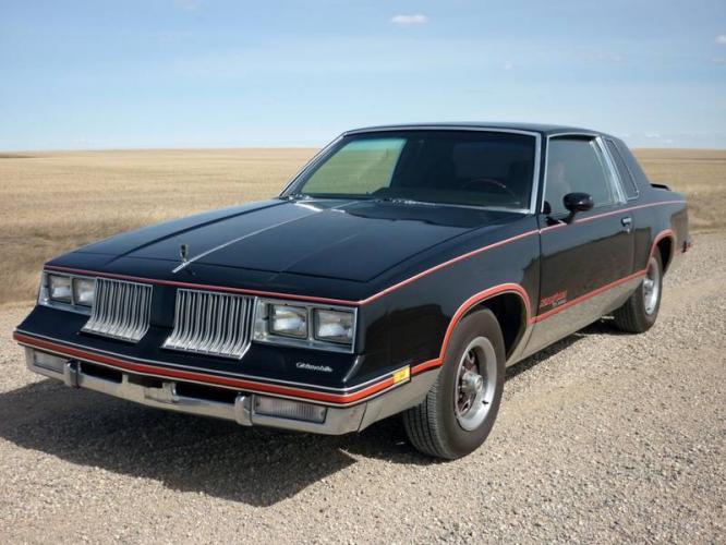 Oldsmobile Cutlass calais coupe