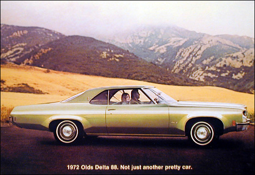 Oldsmobile Delta 88 Holiday 2dr