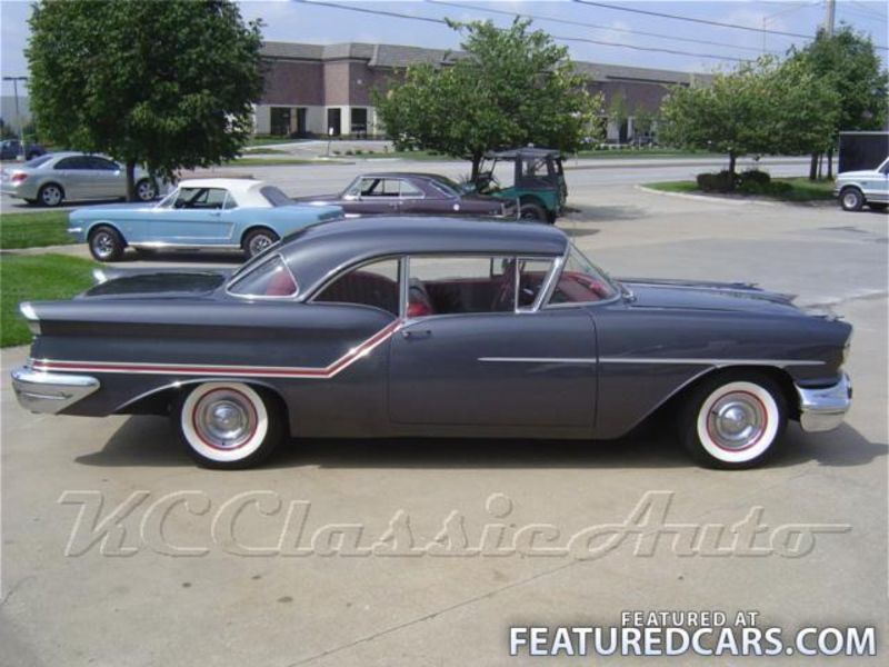 Oldsmobile Rocket 88 Coupe