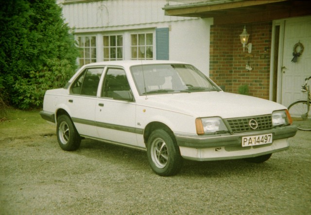 Opel Ascona S