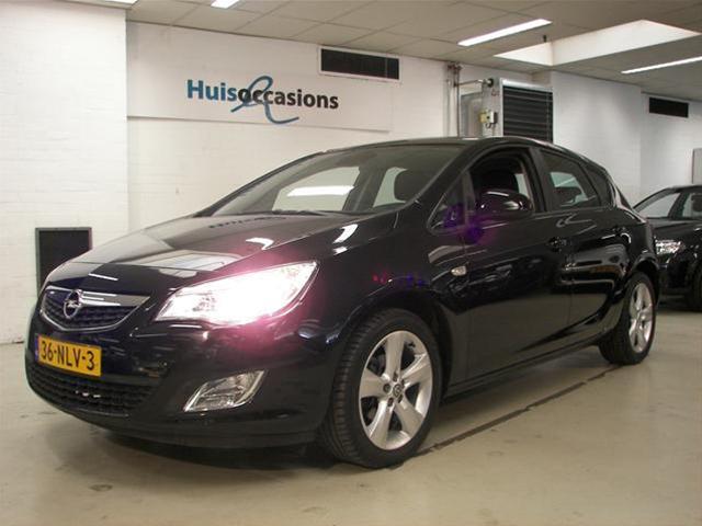 Opel Astra GL 14 Hatchback