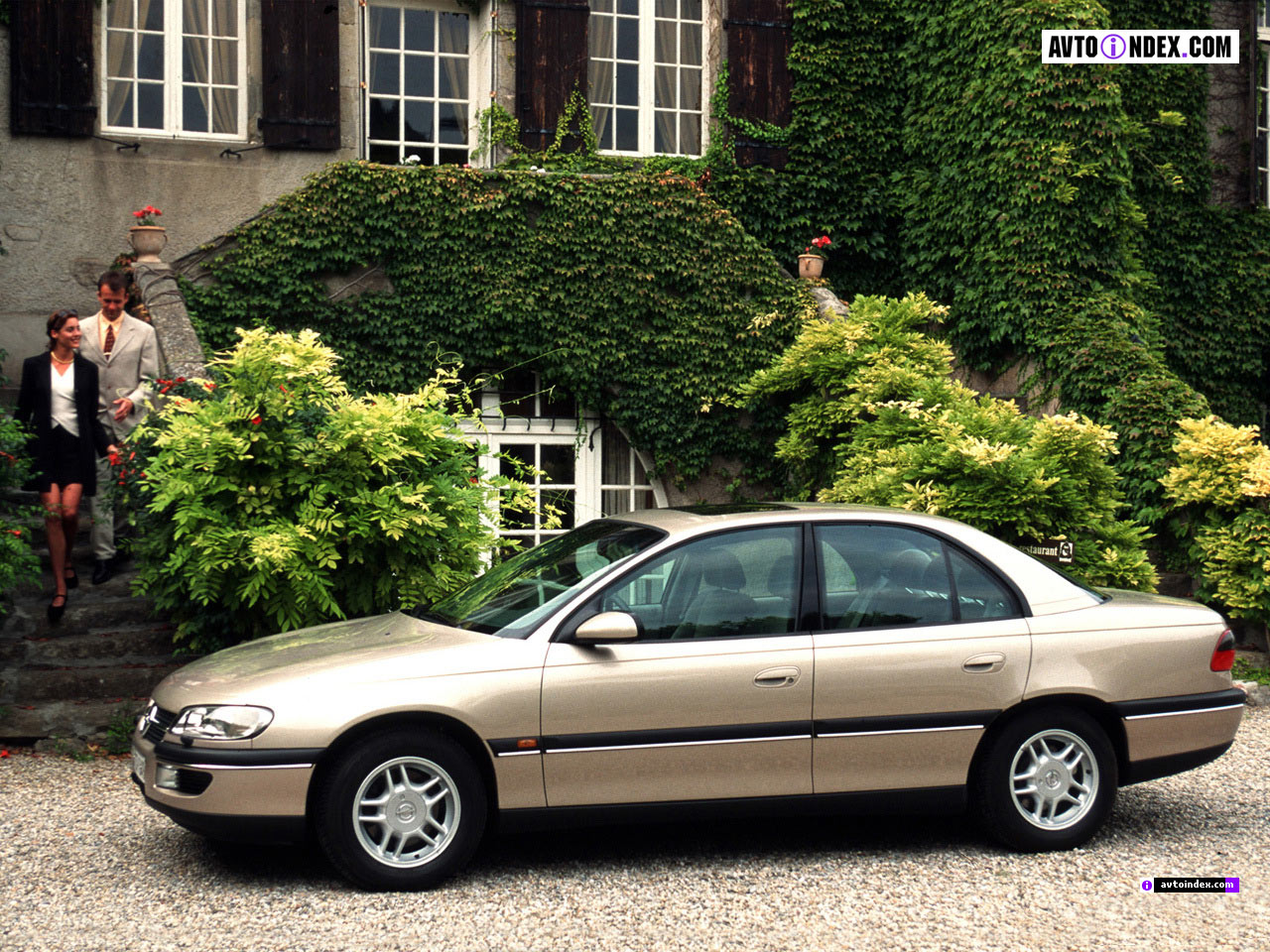 Opel Omega B 30i