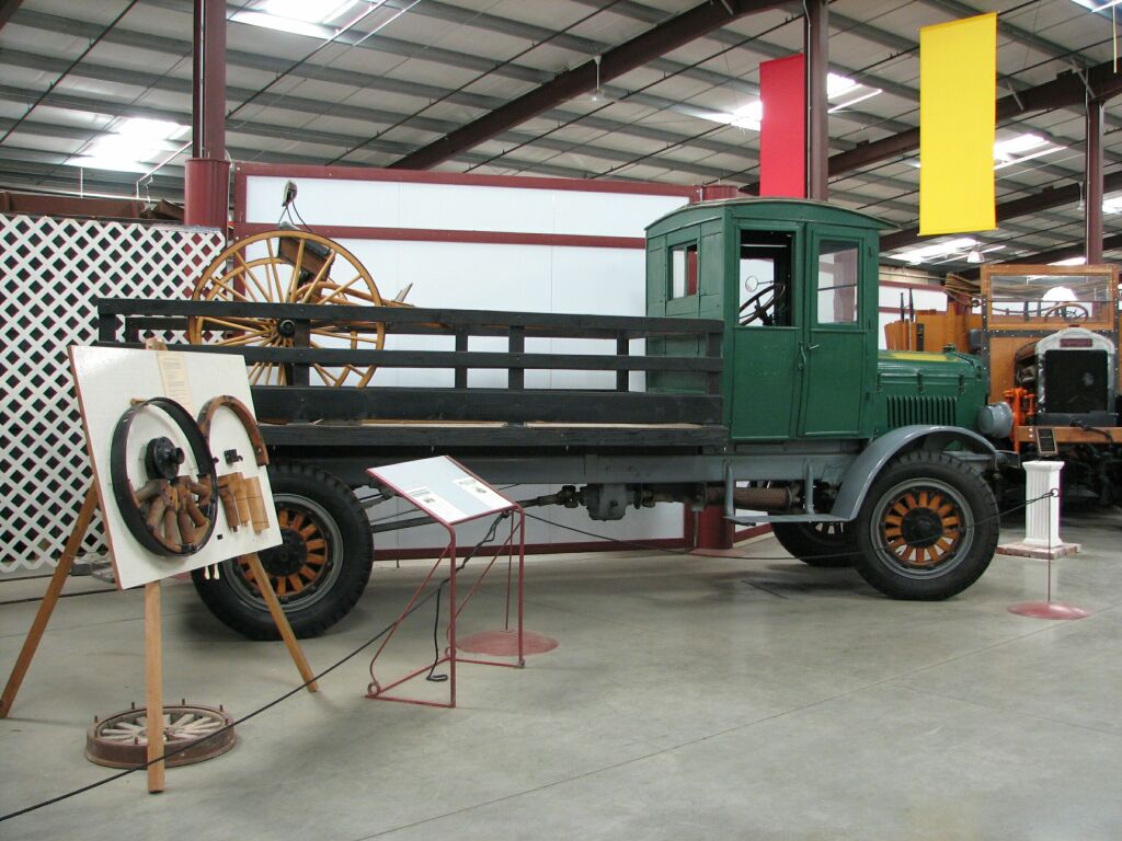 Oshkosh BB 2 Ton cab chassis