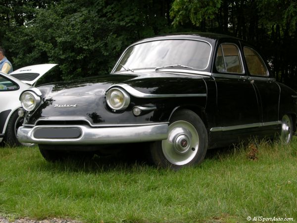 Panhard PL 17