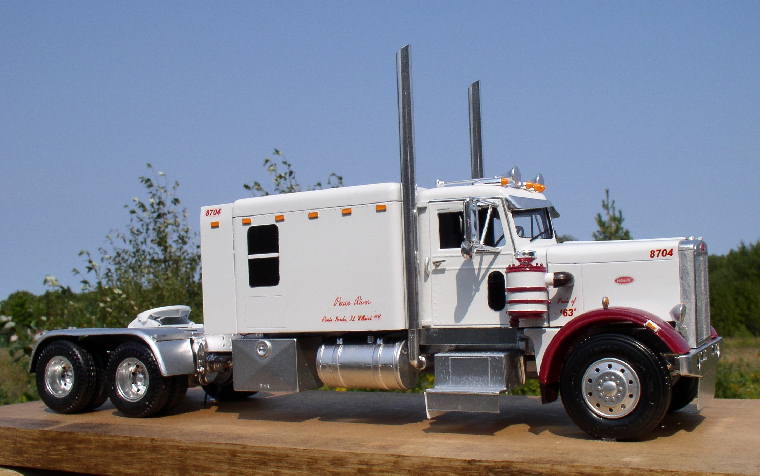 Peterbilt 351