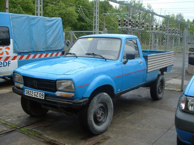 Peugeot 504 pickup 4x4 Dangel