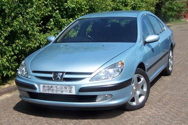 Peugeot 607