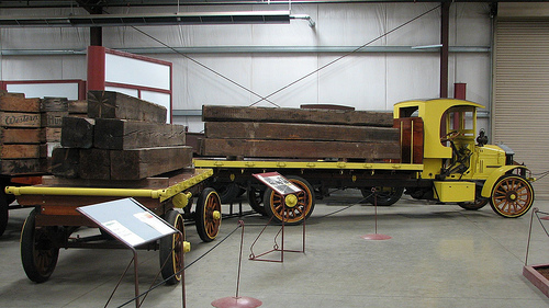 Pierce-Arrow X4 lumber truck