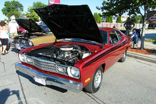 Plymouth Duster 528