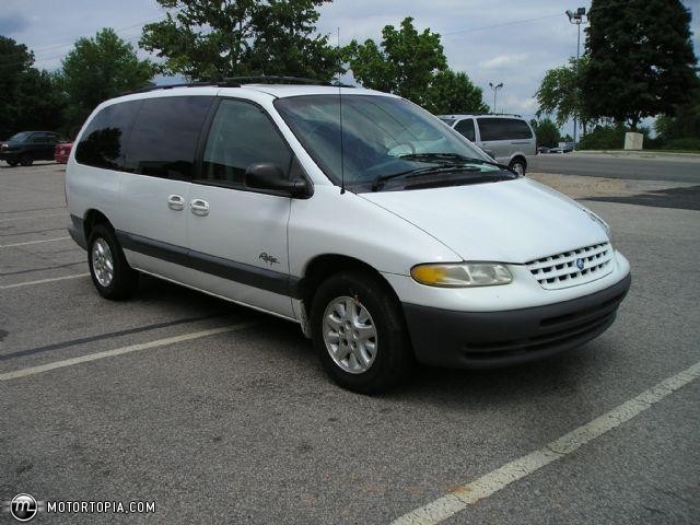 Plymouth Grand Voyager SE