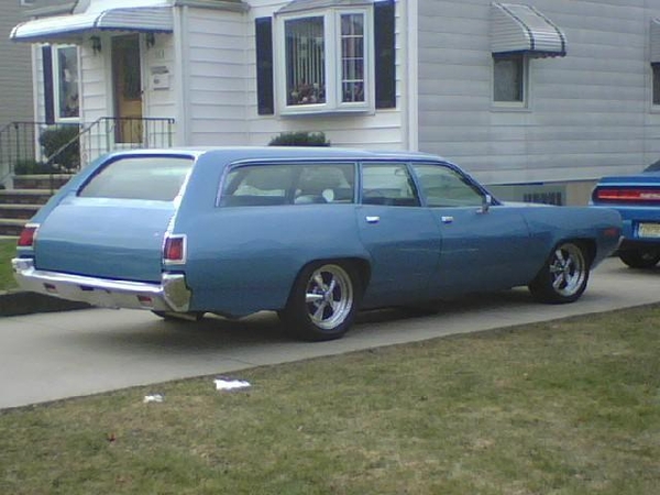 Plymouth Satellite Custom Station Wagon