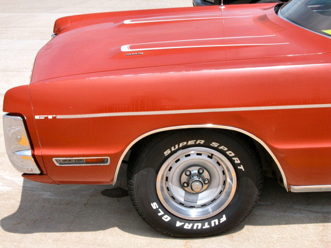 Plymouth Sport Fury GT