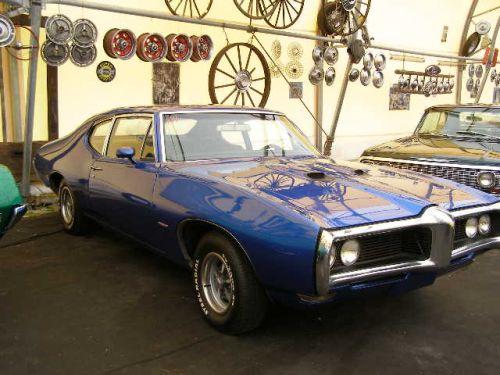 Pontiac Le Mans 2dr HT