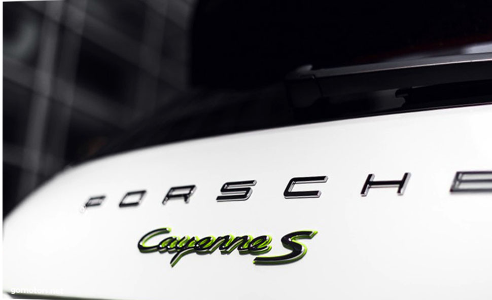 2015 Porsche Cayenne S E-Hybrid