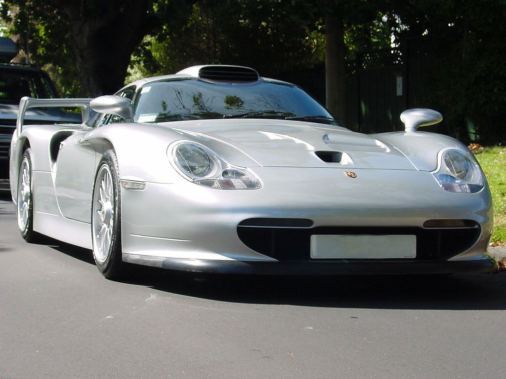 Porsche 911 GT1