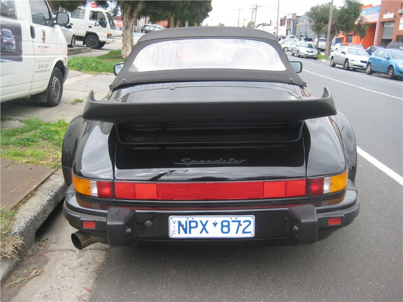 Porsche 930